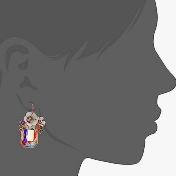 New! BETSEY JOHNSON Opulent Floral Cluster & Crystal Hook Earrings. - Picture 5 of 9